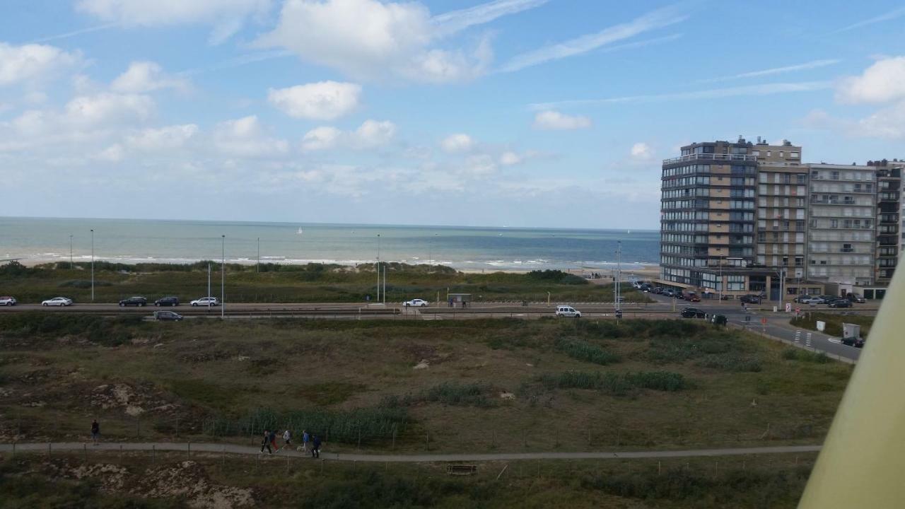 Studio On The Beach With Sea View Миделкерке Екстериор снимка